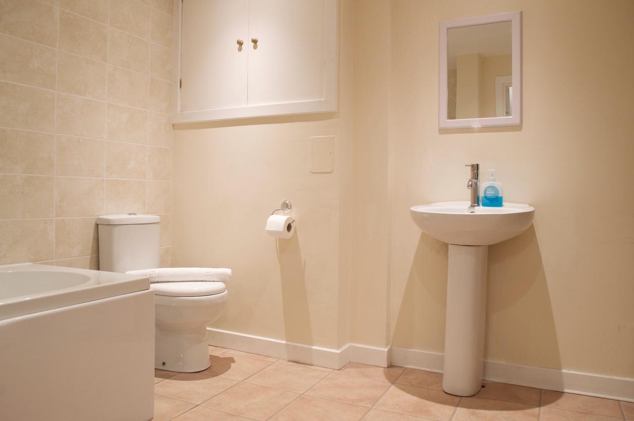 3 Bedroom Apartment Accommodates 8 Edimburgo Exterior foto